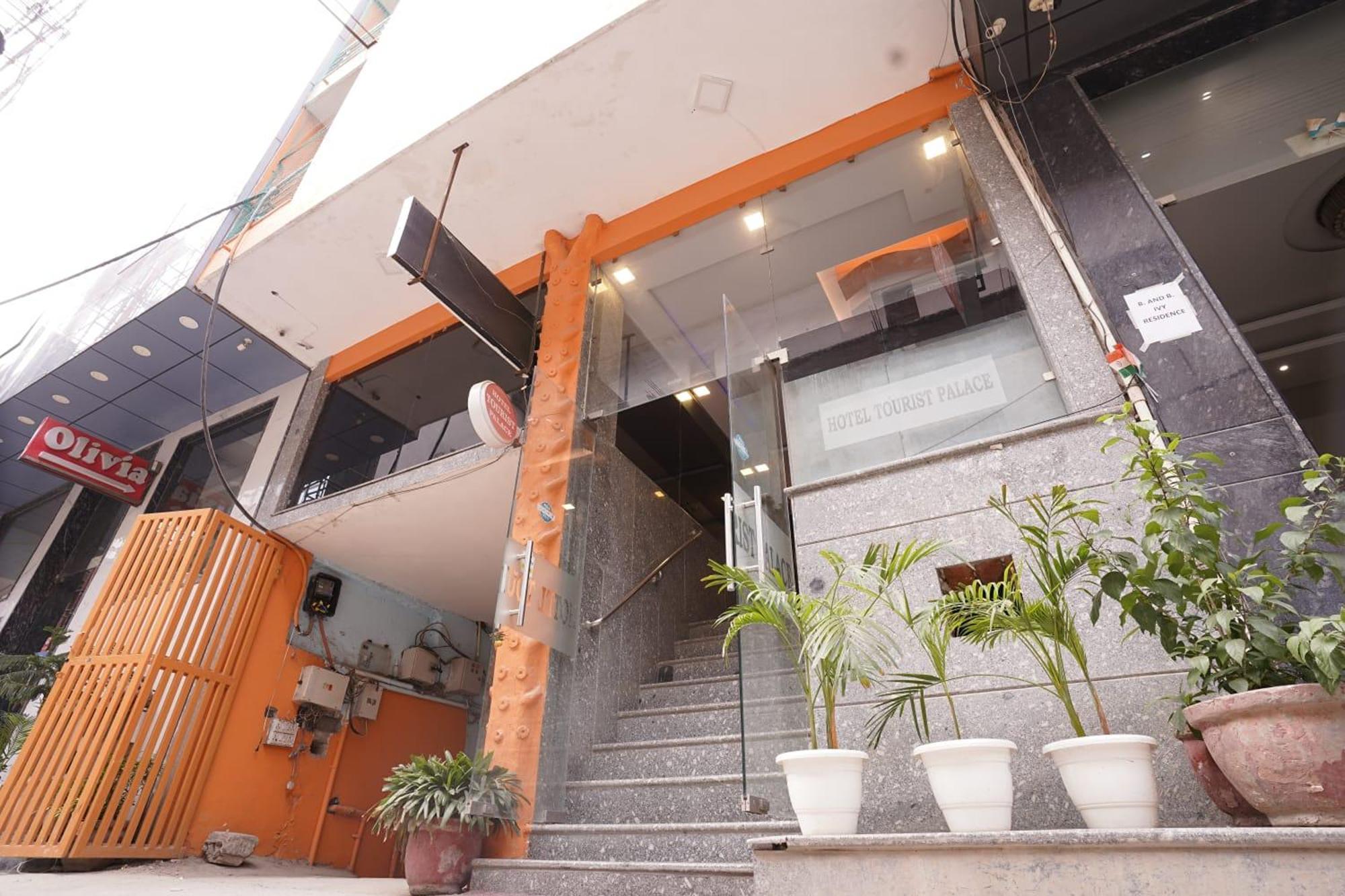 โรงแรมทัวริสต์ พาเลซ นิวเดลี ภายนอก รูปภาพ